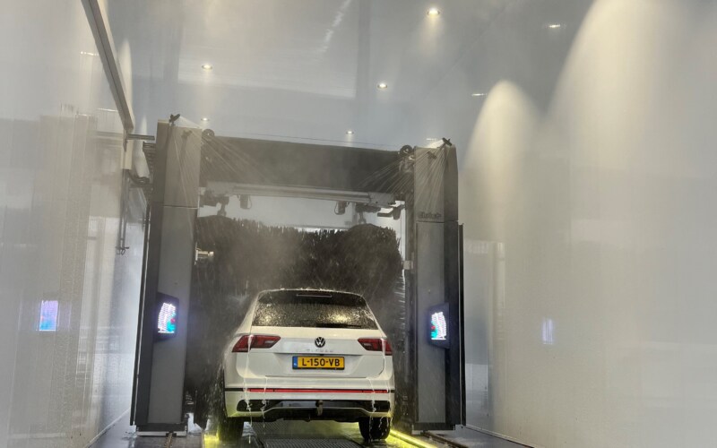 Wandsysteem autowasstraat