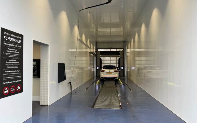 Wall systems carwash