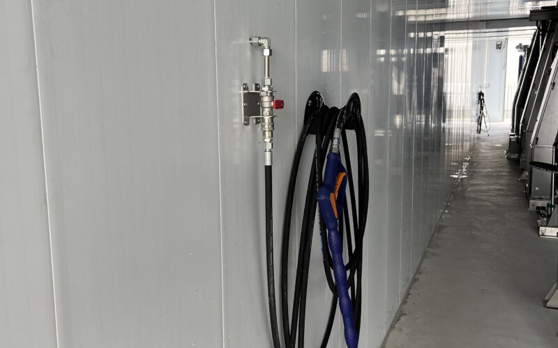 Autowaschanlage bauen mit Kunststoffwandpaneelen