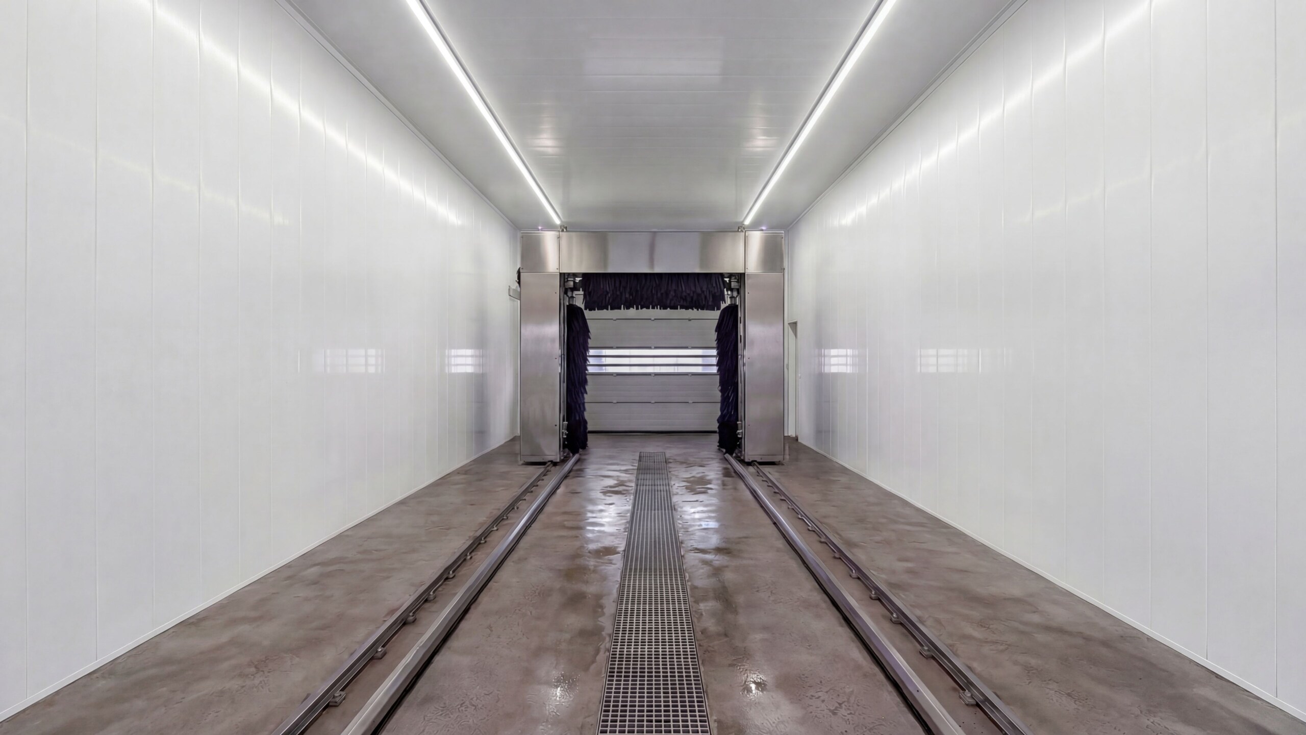 Wash tunnel